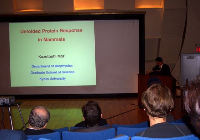 森教授の受賞講演1